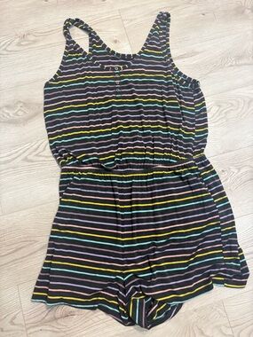TORRID Super Soft Sleep  size 2 will fit 2X/3XStriped  charcoal striped Romper